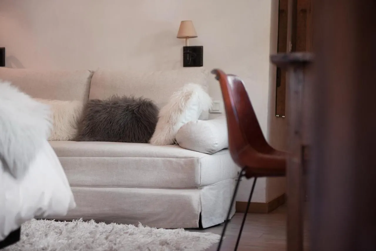 Chalet Debussy - Our Elegant Farmhouse Montriond