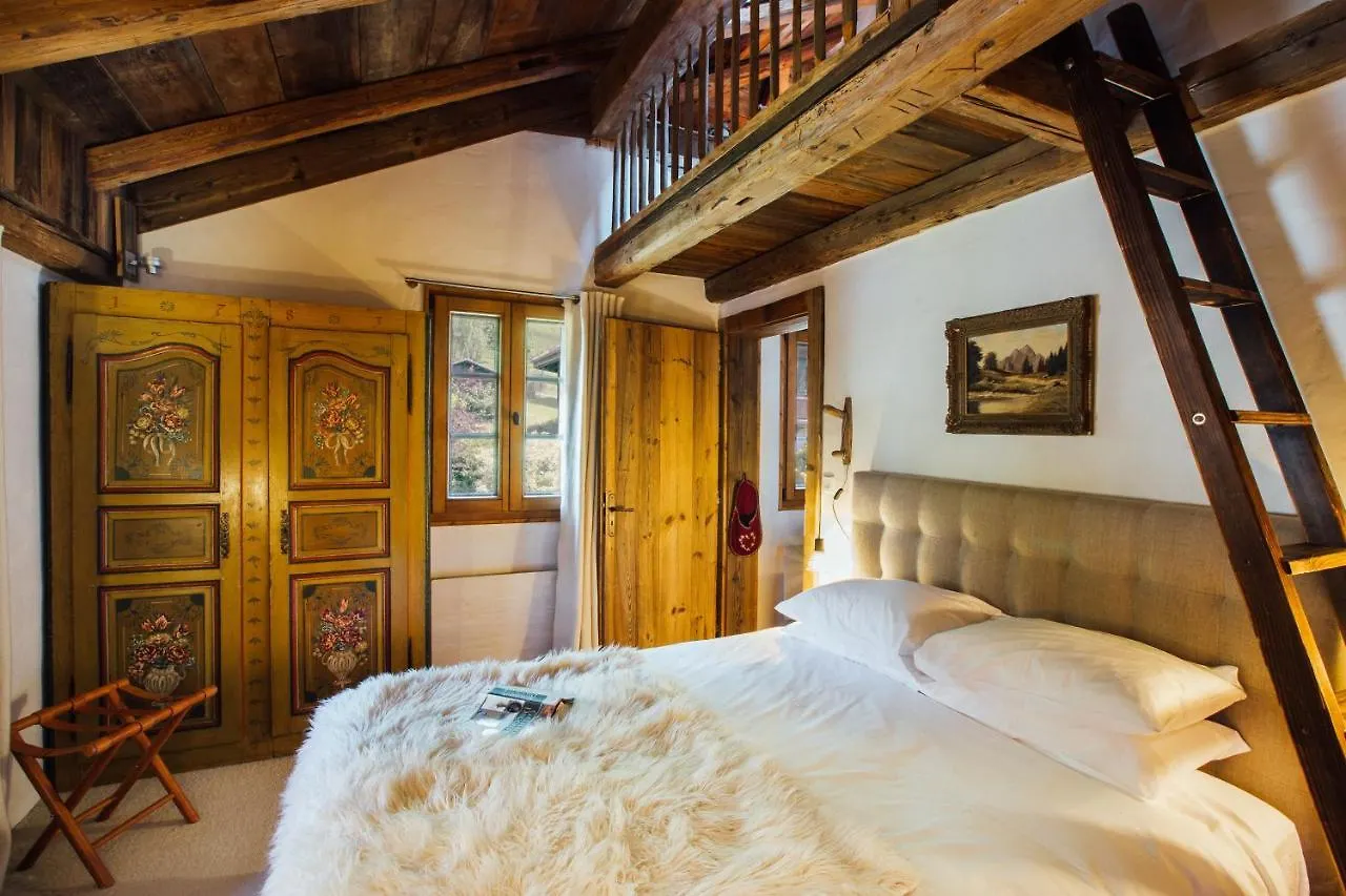 Chalet Debussy - Our Elegant Farmhouse Montriond 0*,  France